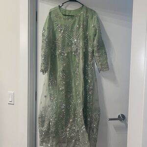 Indian/pakistani wedding outfit - 3 pcs